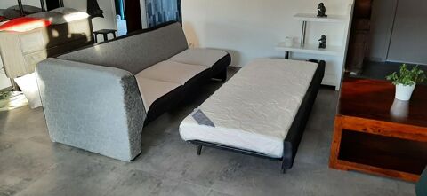 Canapé-lit détachable. 
220 Montargis (45)