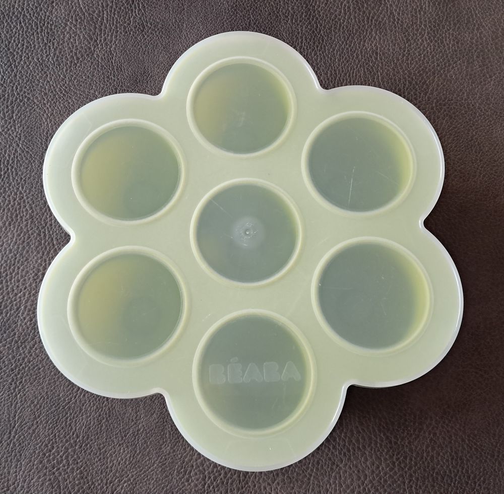 Plateau multiportions en silicone 7 portions pour b&eacute;b&eacute; B&eacute;aba Puériculture