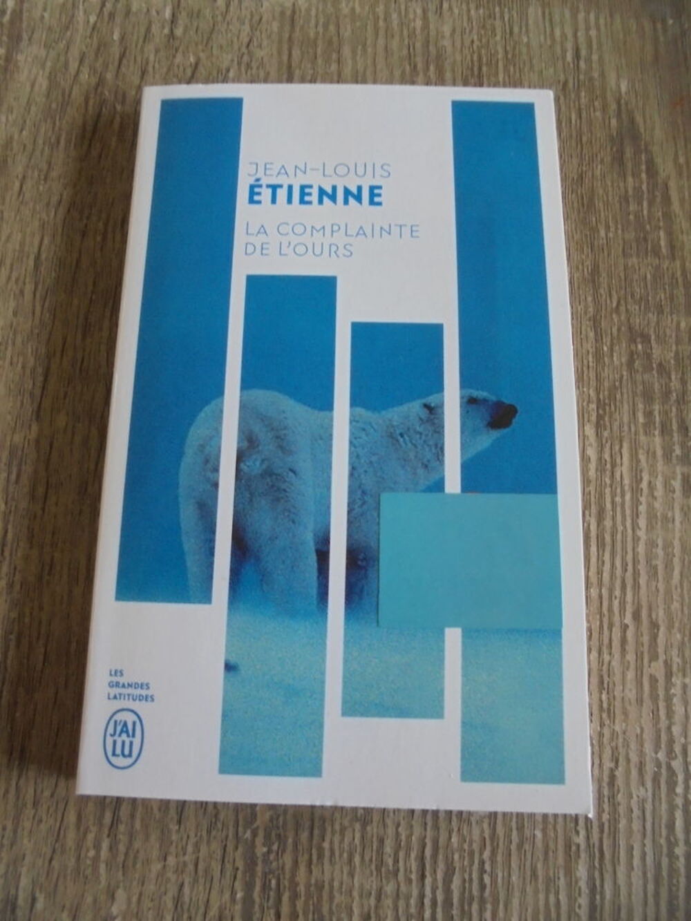 La complainte de l'ours (122) Livres et BD