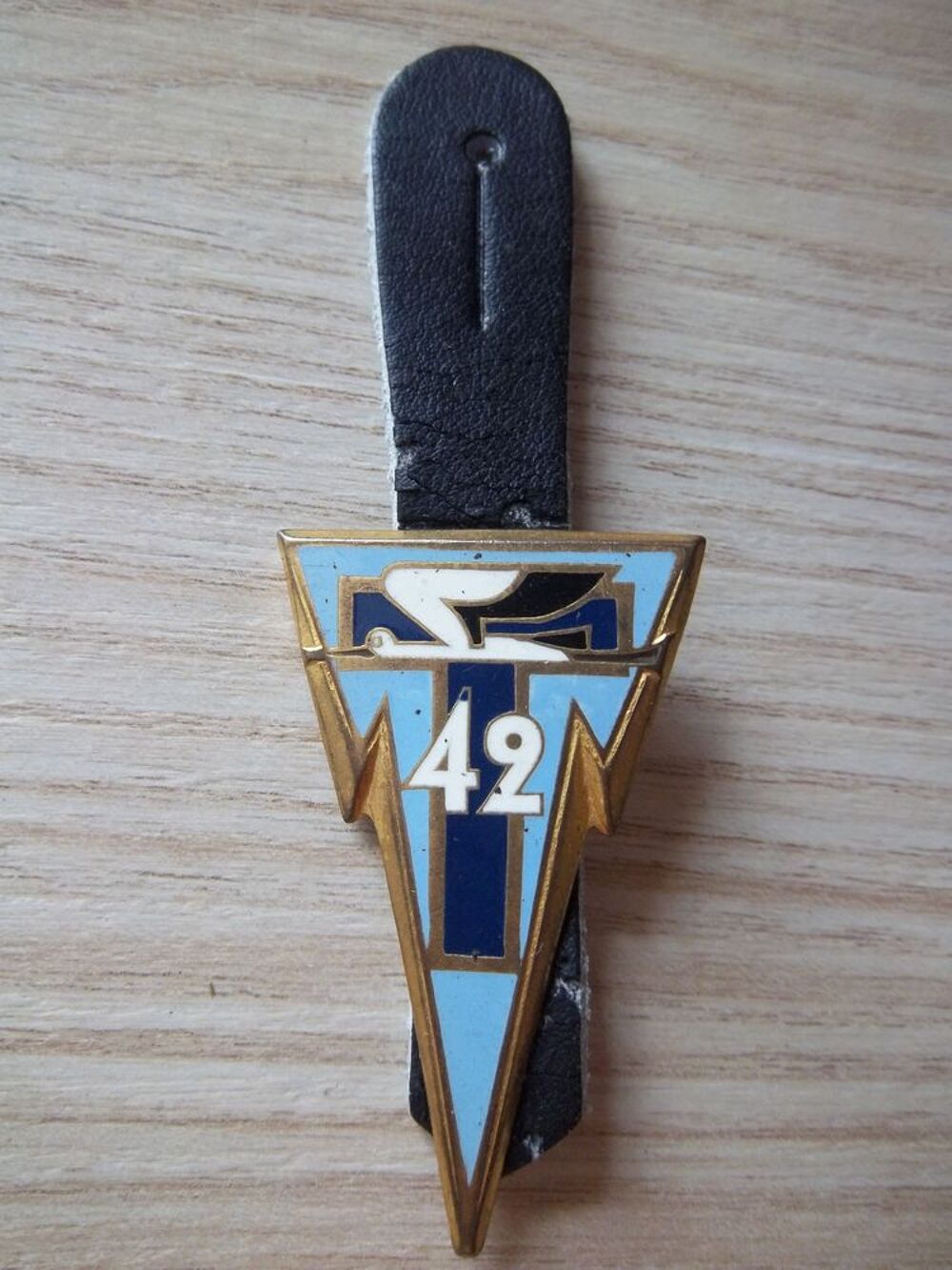 insigne militaire 42e r&eacute;giment de transmissions dissolution 