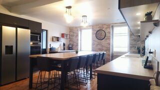  Maison  vendre 8 pices 180 m