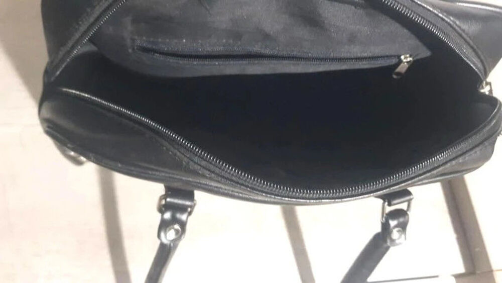 Sac &agrave; main noir Maroquinerie