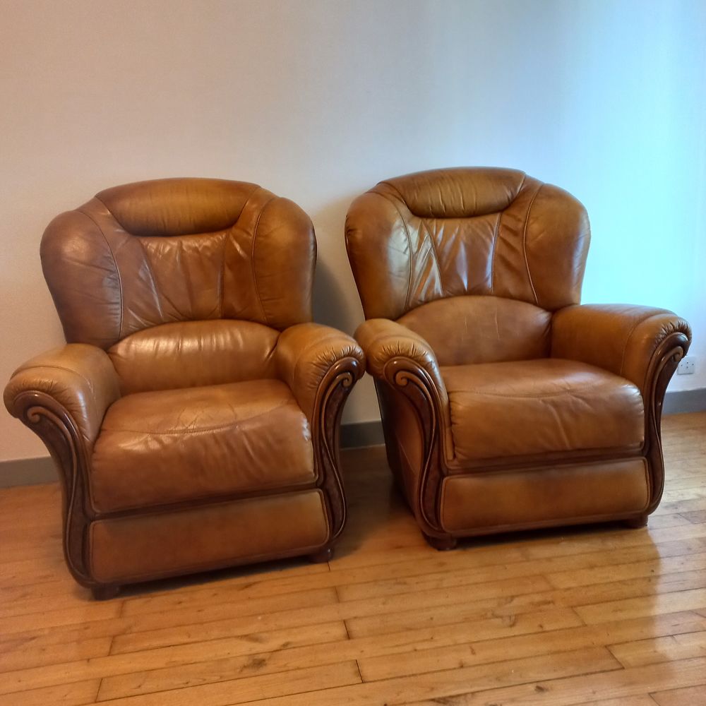 Canape et 2 fauteuil en cuir Meubles