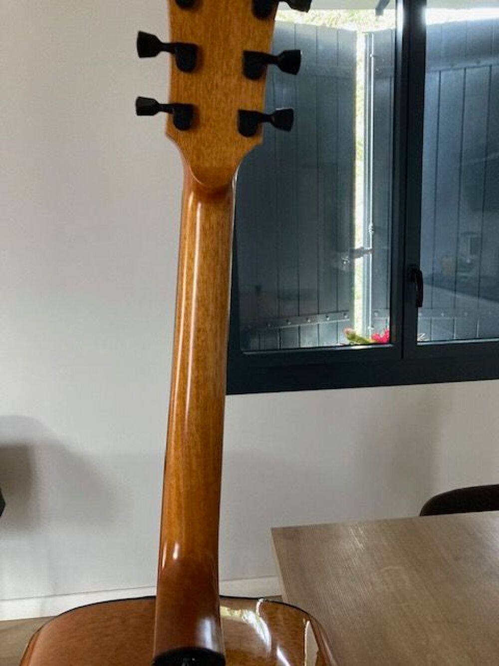 guitare folk gaucher LAG NEUVE Instruments de musique