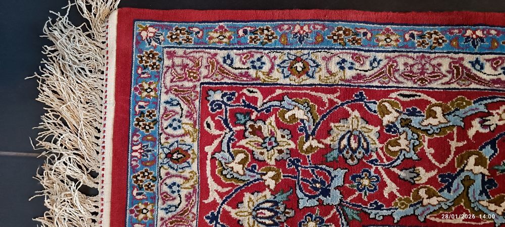 Deux Tapis Persans: 1 ISPAHAN &amp; 1 Nain Décoration