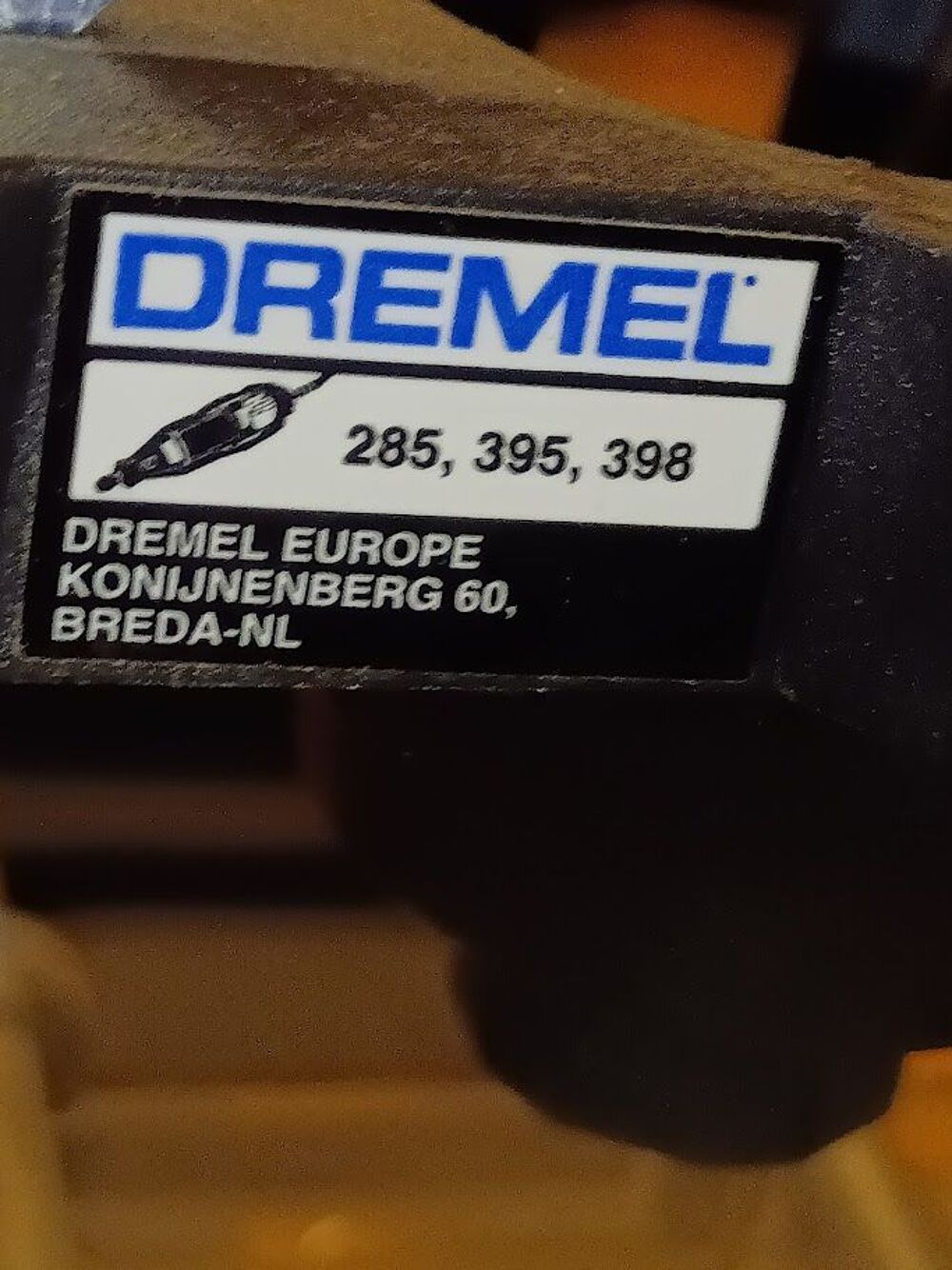 Guide d&eacute;fonceuse DREMEL Bricolage