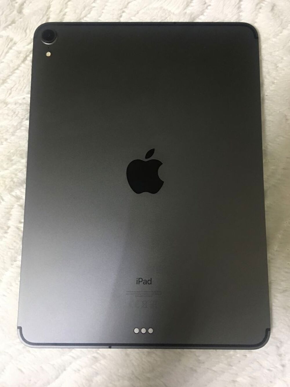 IPad Pro 11? 2018 64go couleurs Gris sid&eacute;ral Cellulaire Téléphones et tablettes