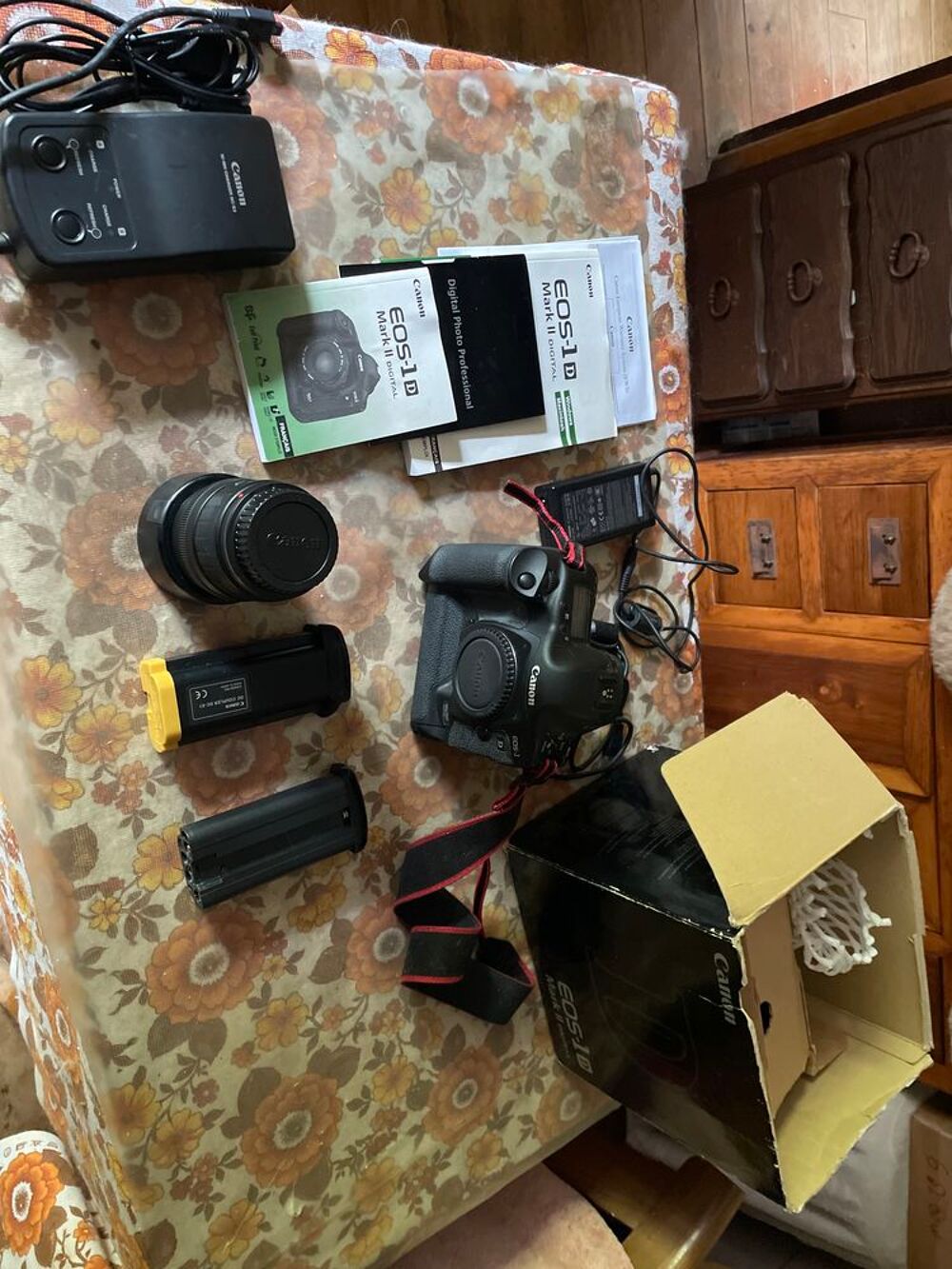 Canon eos -1d mark2 + objectif ef 35/105mm Photos/Video/TV