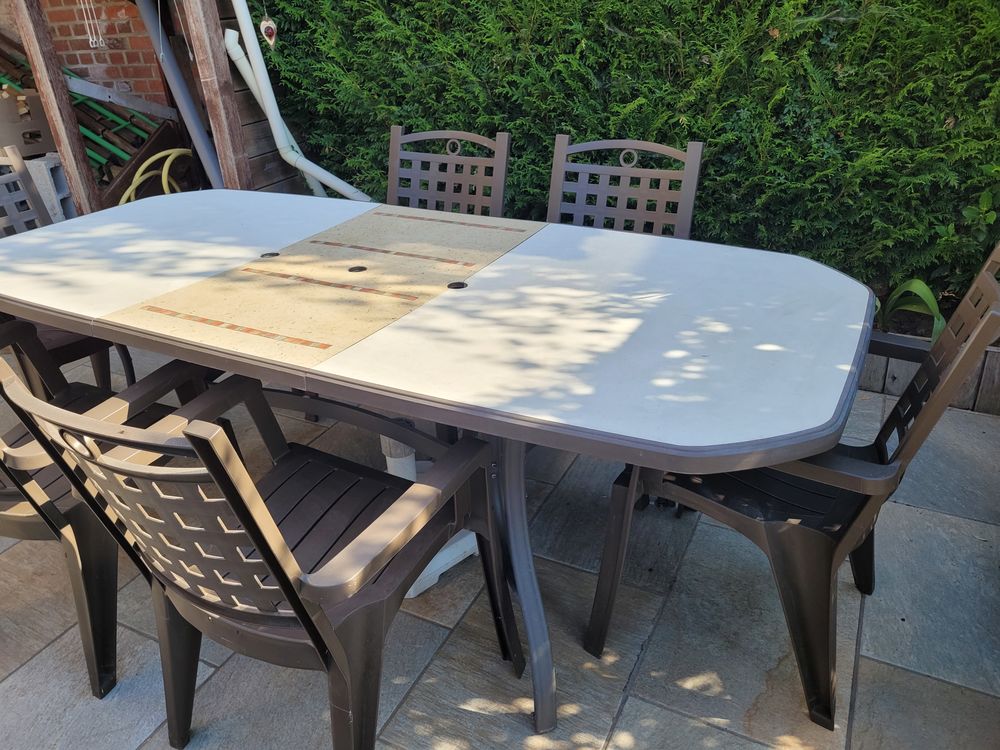 Salon de jardin complet Grosfillex - table extensible + 6 ch Jardin