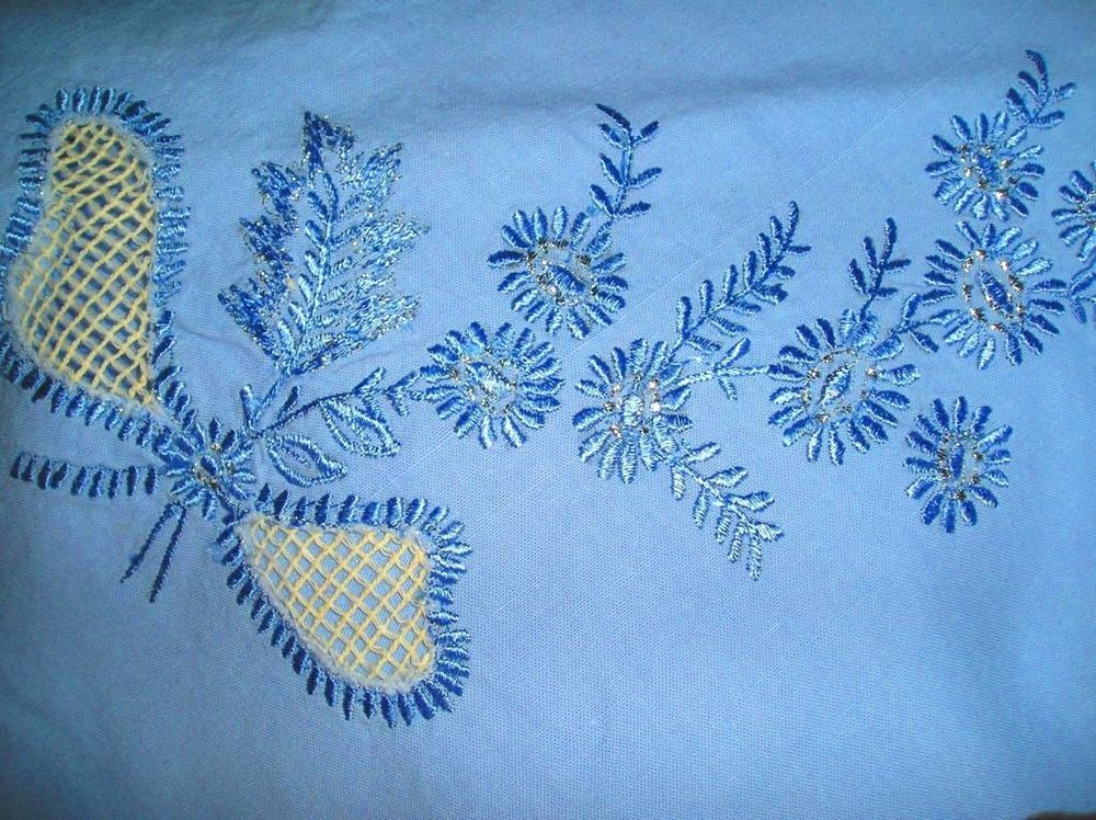 Nappe neuve ronde faite &amp; brod&eacute;e main Coton d'Egypte festonn Décoration