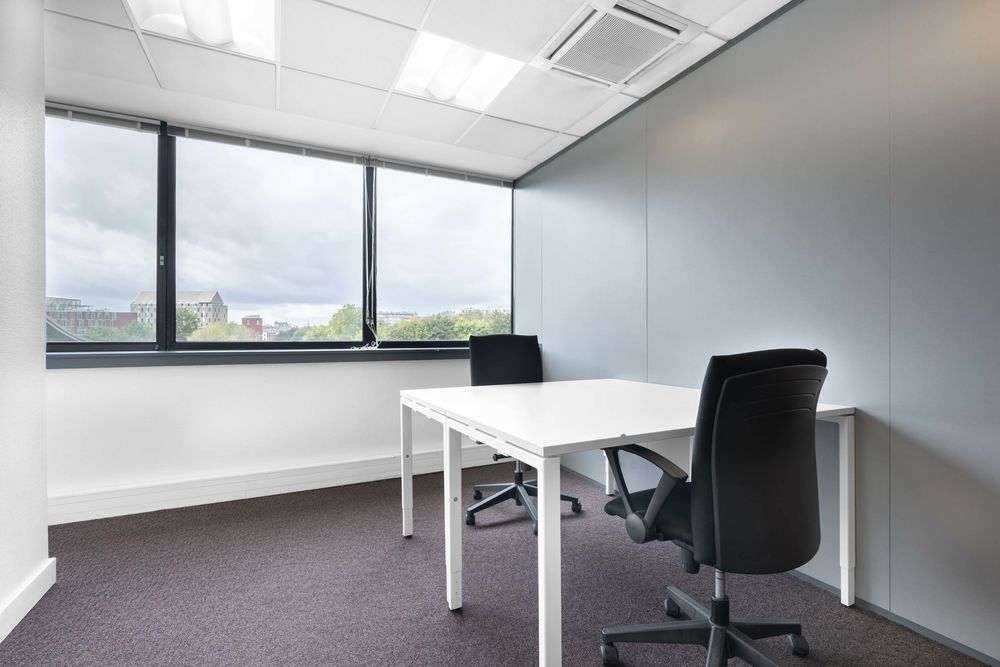   Espace de bureau privé personnalisé en fonction des besoins uniques de votre entreprise à Lille Europe  