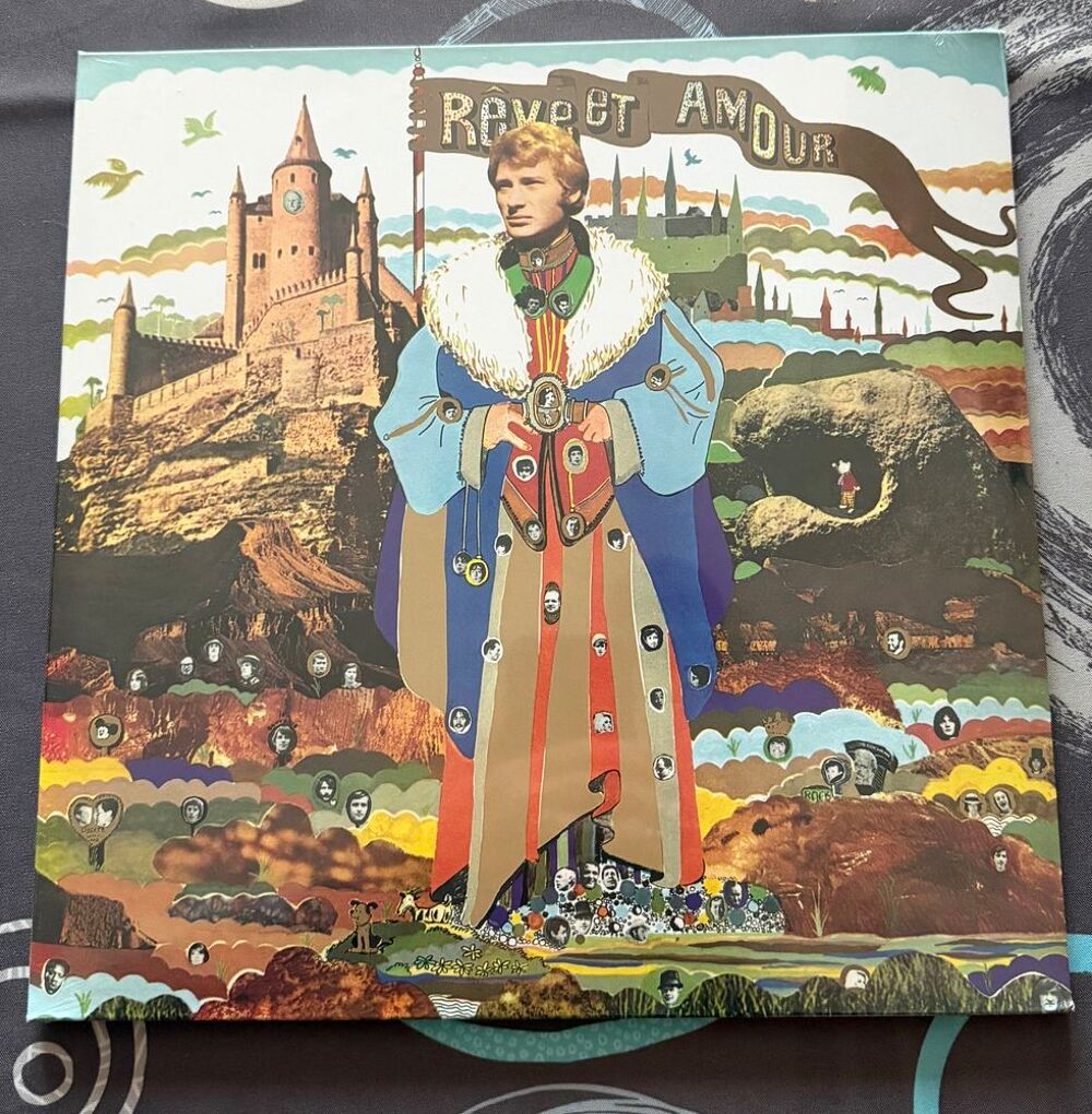 Johnny HALLYDAY " Vinyl " CD et vinyles