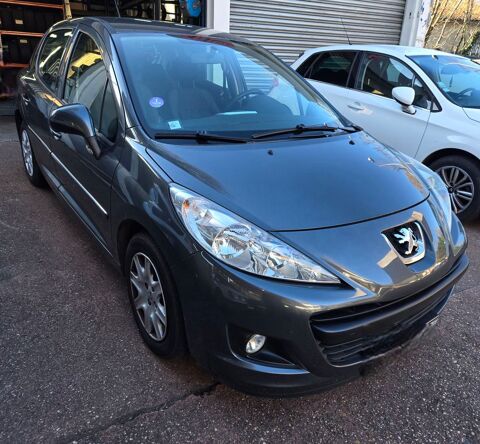 Peugeot 207 + 1.4E 75ch garantie 12 mois