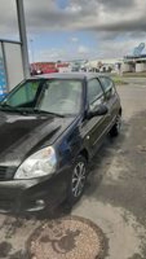 Clio II Clio 1.2 60 eco2 Authentique 2009 occasion 17100 Saintes
