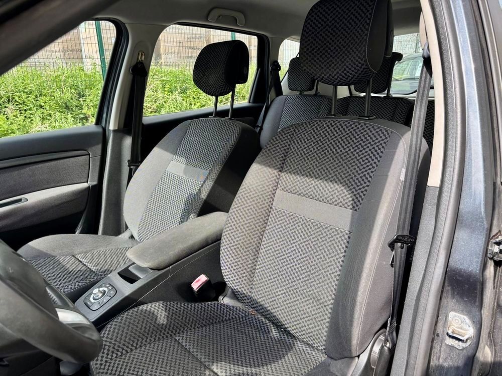 Sc&eacute;nic III Scenic III dCi 95 FAP eco2 Expression Euro 5 2010 occasion 95330 Domont