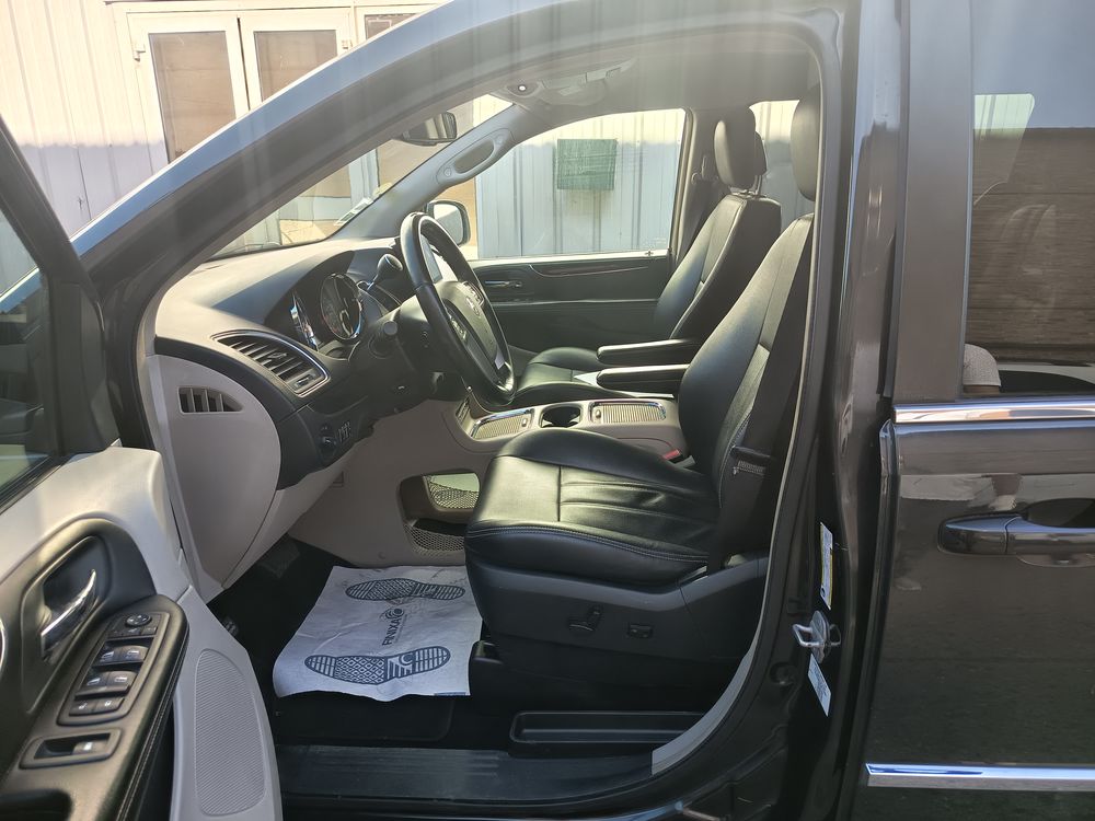 VOYAGER Voyager 2.8 Multijet II 163 ch Gold A 2012 occasion 91100 Corbeil-Essonnes