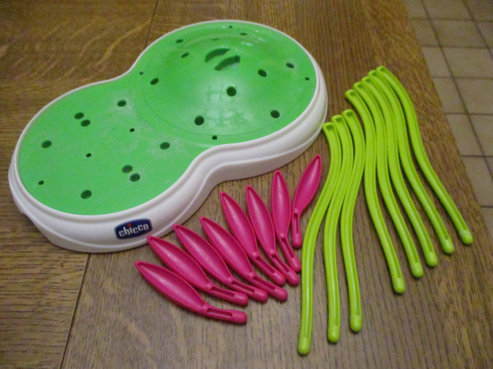 &eacute;gouttoir &agrave; biberons et t&eacute;tines de chez CHICCO Puriculture