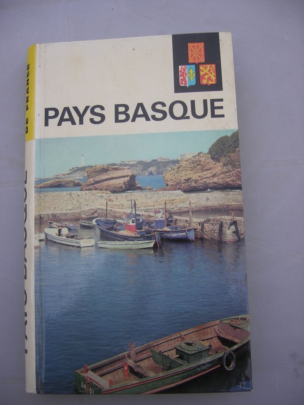 Pays Basque 
Livres et BD