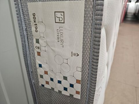 Matelas mémoire de forme neuf 120 Nimes (30)