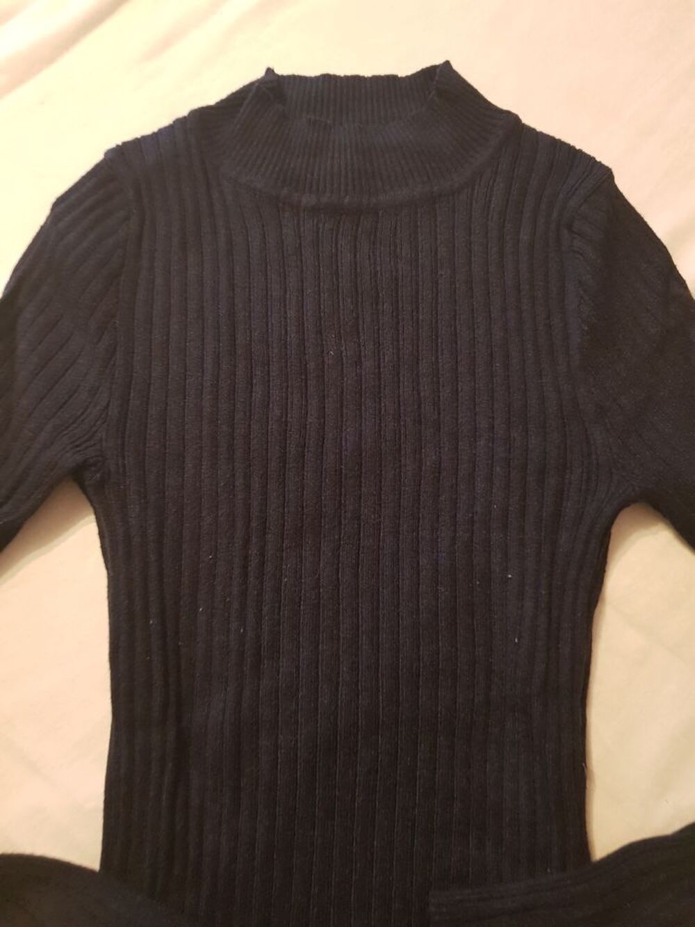 Lot de 3 pulls xs Vêtements