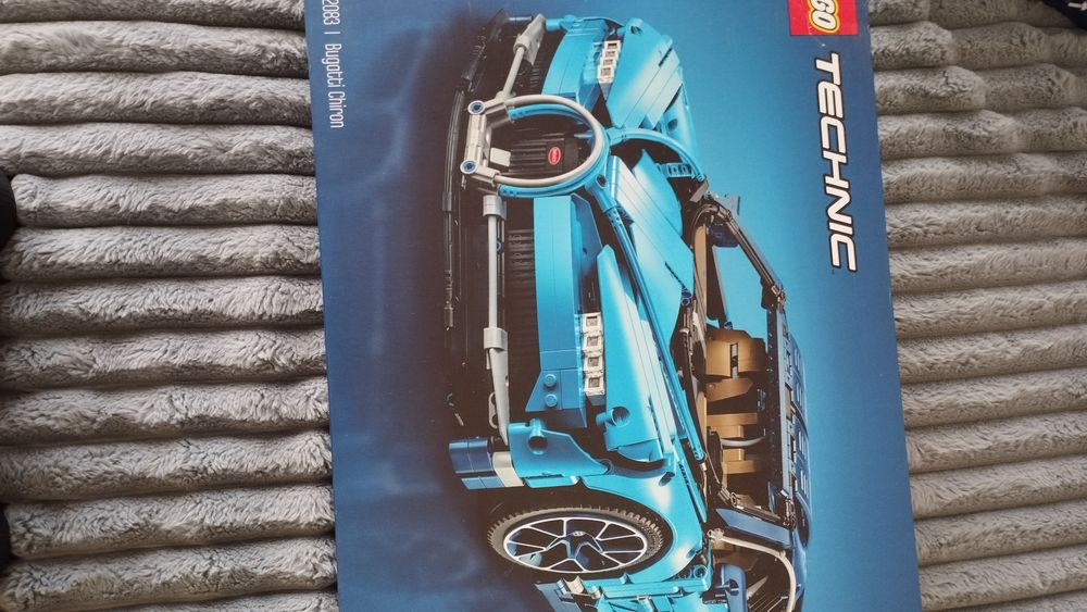 LEGO technic Bugatti chiron 42083 Jeux / jouets
