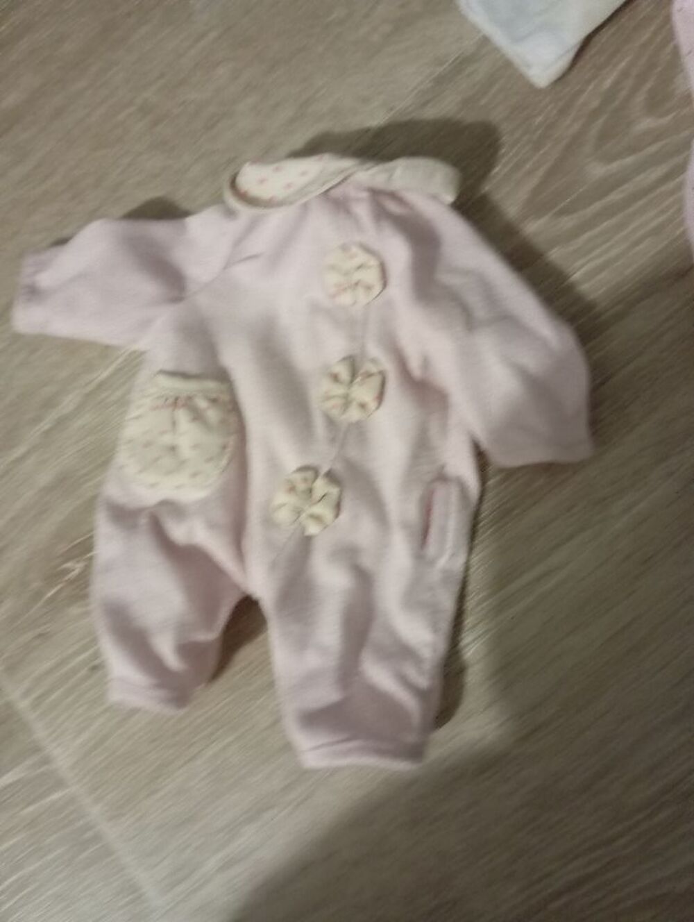 V&ecirc;tements poup&eacute;es Jeux / jouets