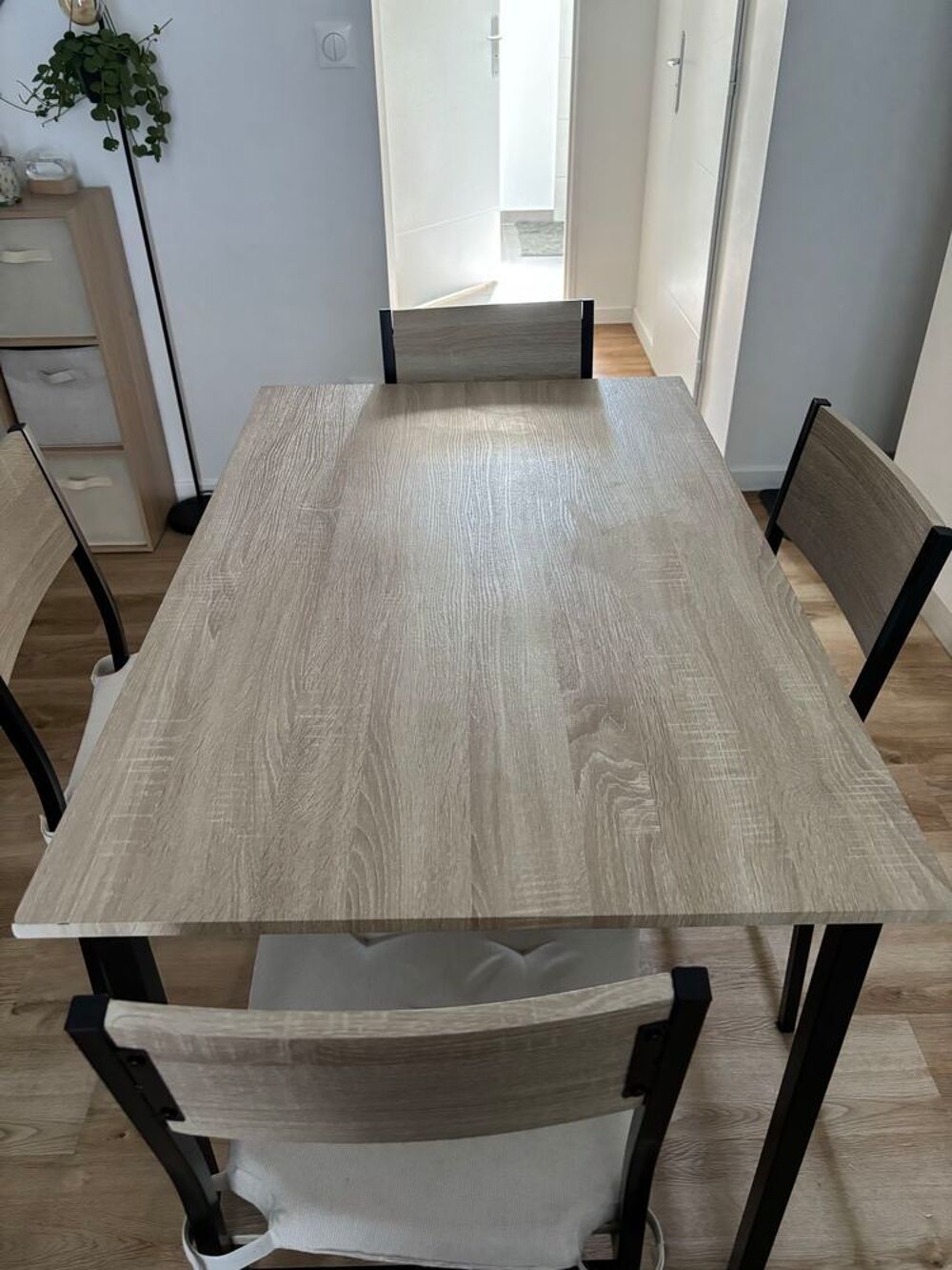 Table et chaises Meubles