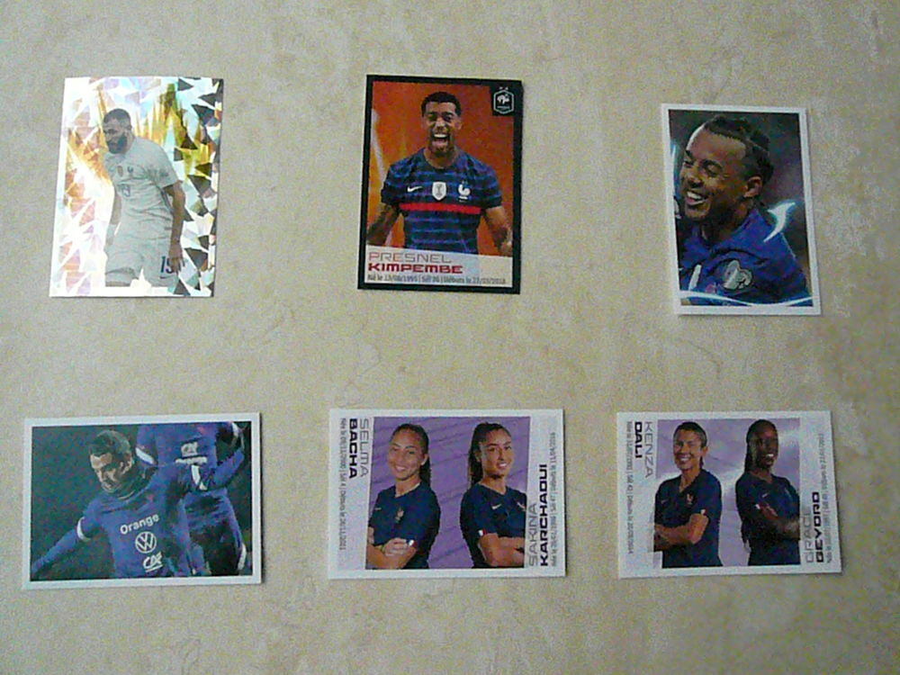 Cartes stickers Panini " Au plus pr&egrave;s des bleus " 2022 