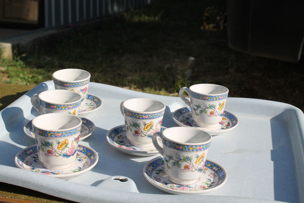 1 lot 6 tasses et sous tasses caf&eacute; Cuisine