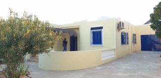  Maison  vendre 5 pices 118 m Houmt souk, tunisie