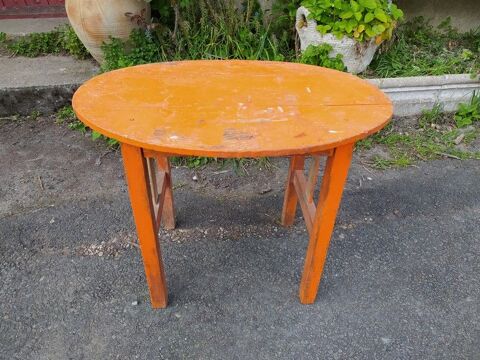 Petite Table en Bois Ovale 40 Loches (37)