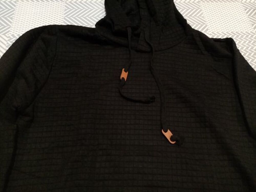 sweat &agrave; capuche Vêtements