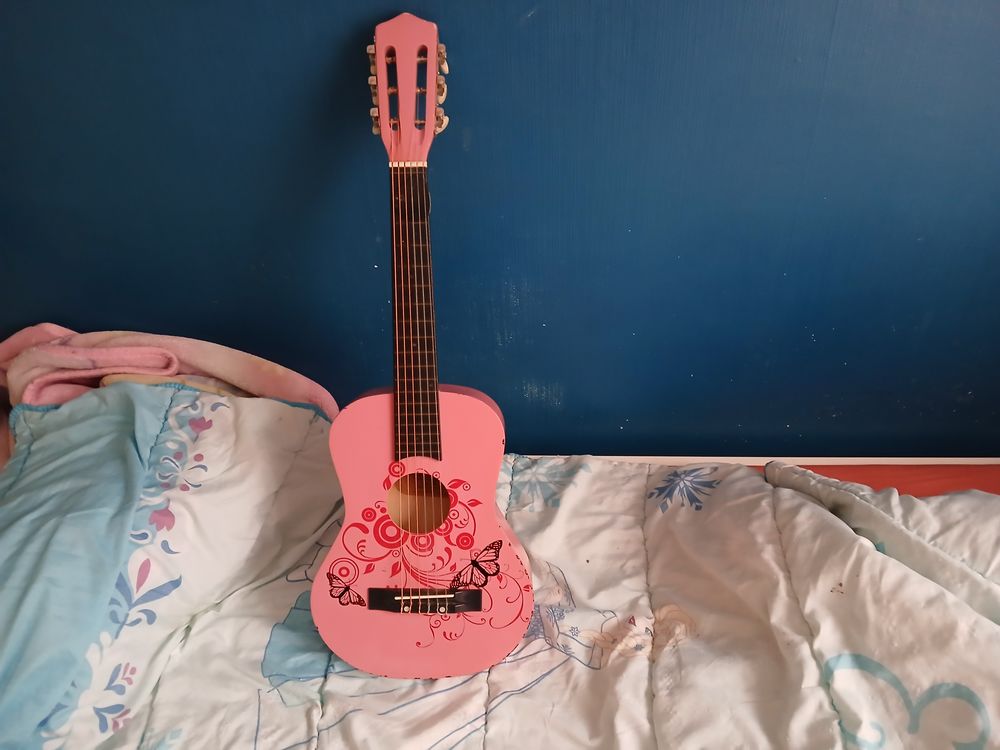 GUITARE POUR ENFANT Instruments de musique