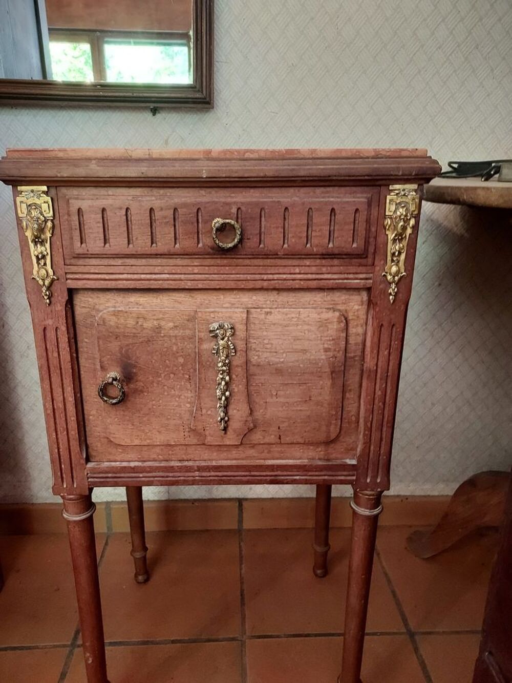 Jolie table de chevet ancienne Louis XVI Meubles