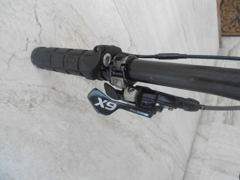 vtt Sp&eacute;cialized Carbone XL Vélos