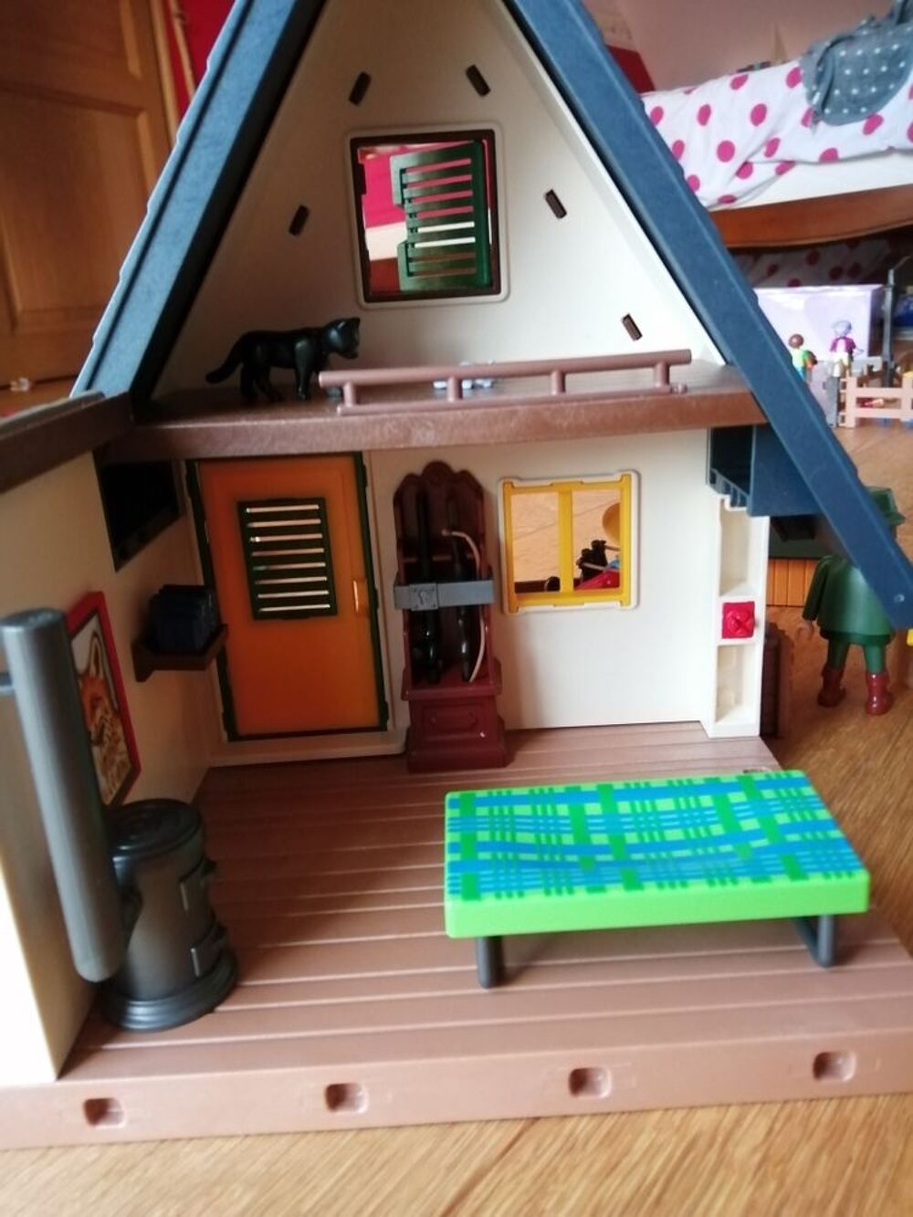 Maison foresti&egrave;re playmobil - prix n&eacute;gociable Jeux / jouets
