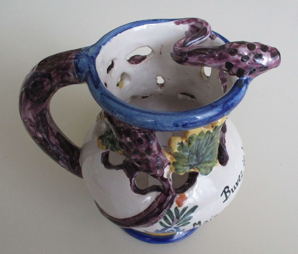 Ancien POT TROMPEUR - PICHET SURPRISE "MALICORNE 