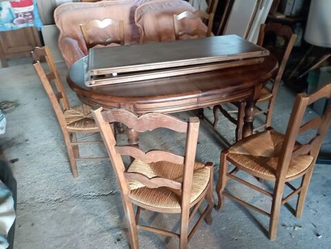 Table salle � manger + 6 chaises 300 Saint-Apollinaire (21)