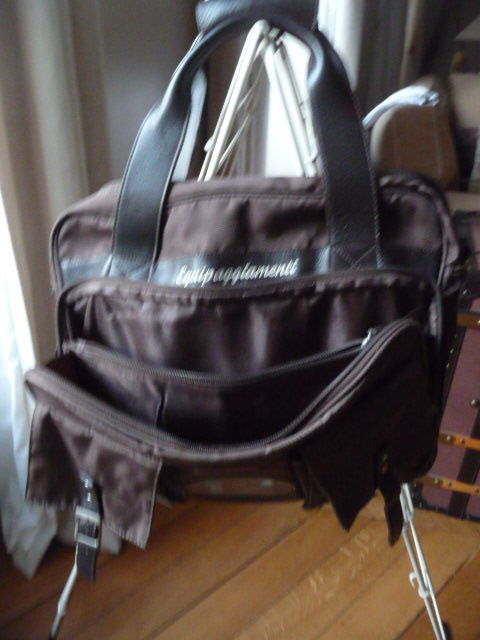 sac de voyage en cuir 15 Paris 16 (75)