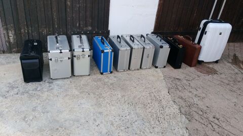 Portes documents cuir  valisettes malettes pilote alu valise 30 Doncourt-ls-Longuyon (54)