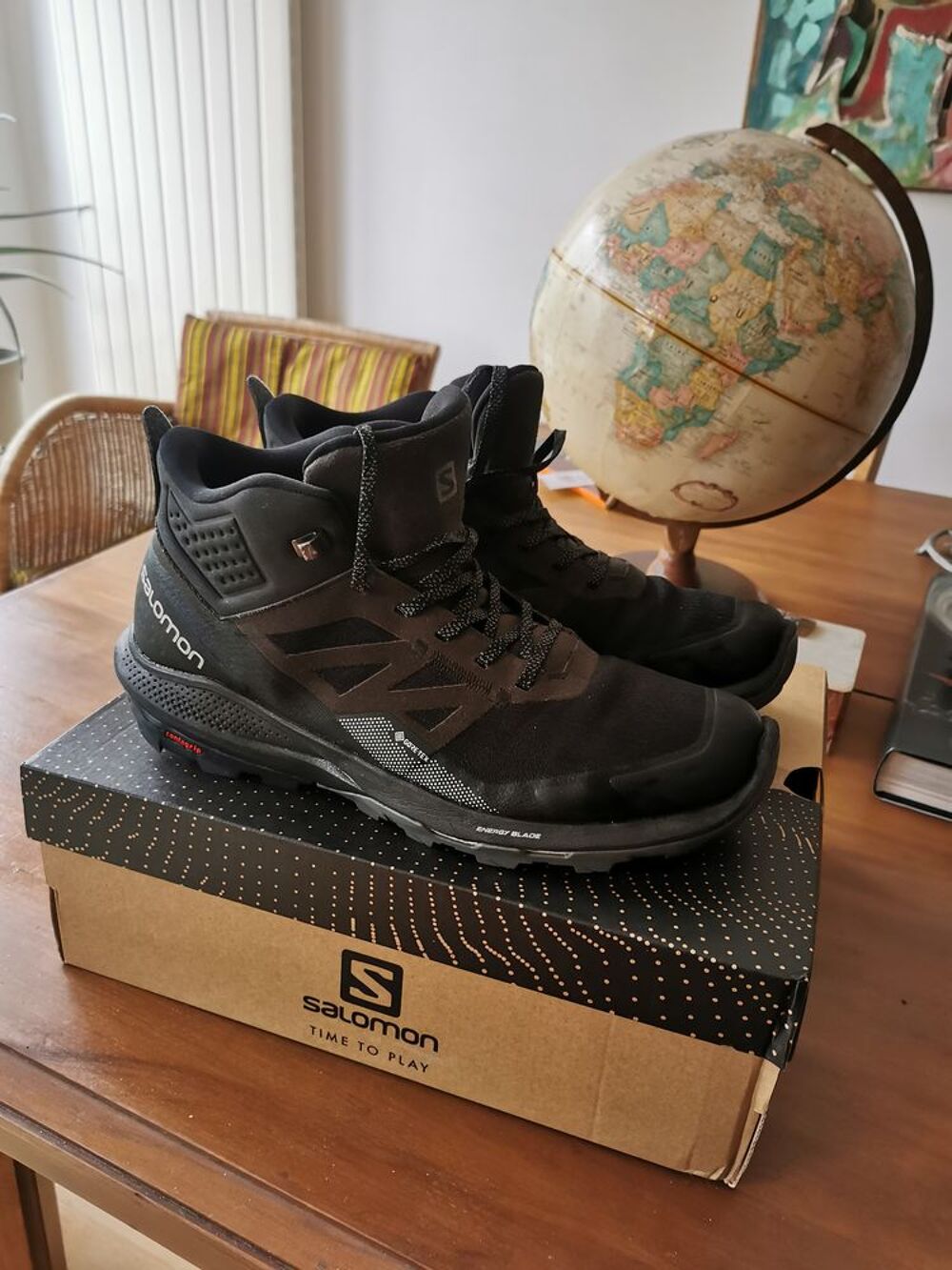 chaussures randonn&eacute;e homme Salomon &eacute;tat neuf Chaussures