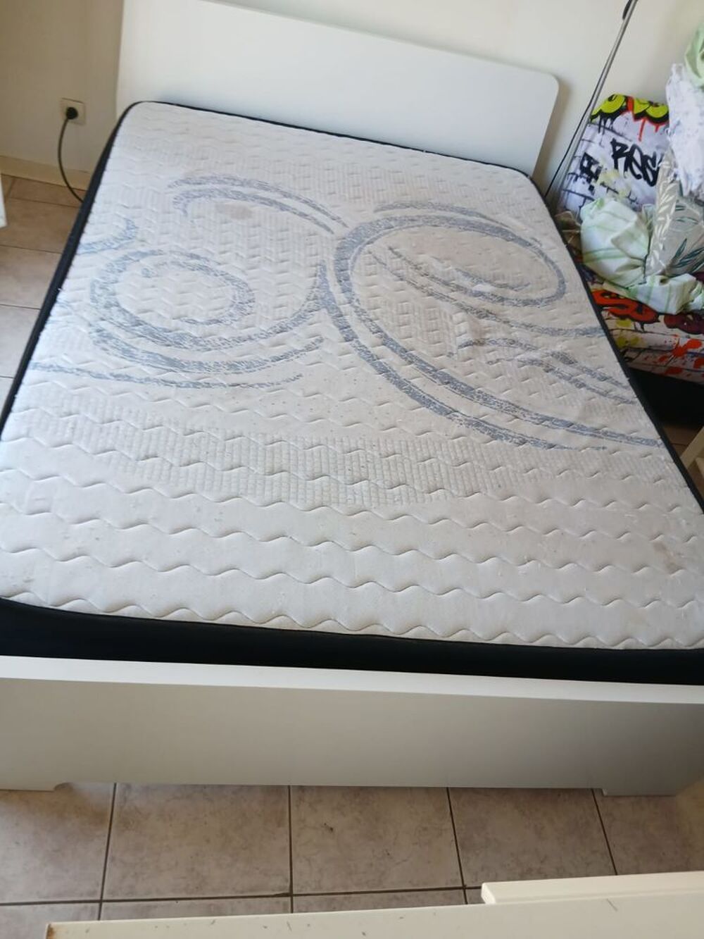 Encadrement lit et matelas Meubles