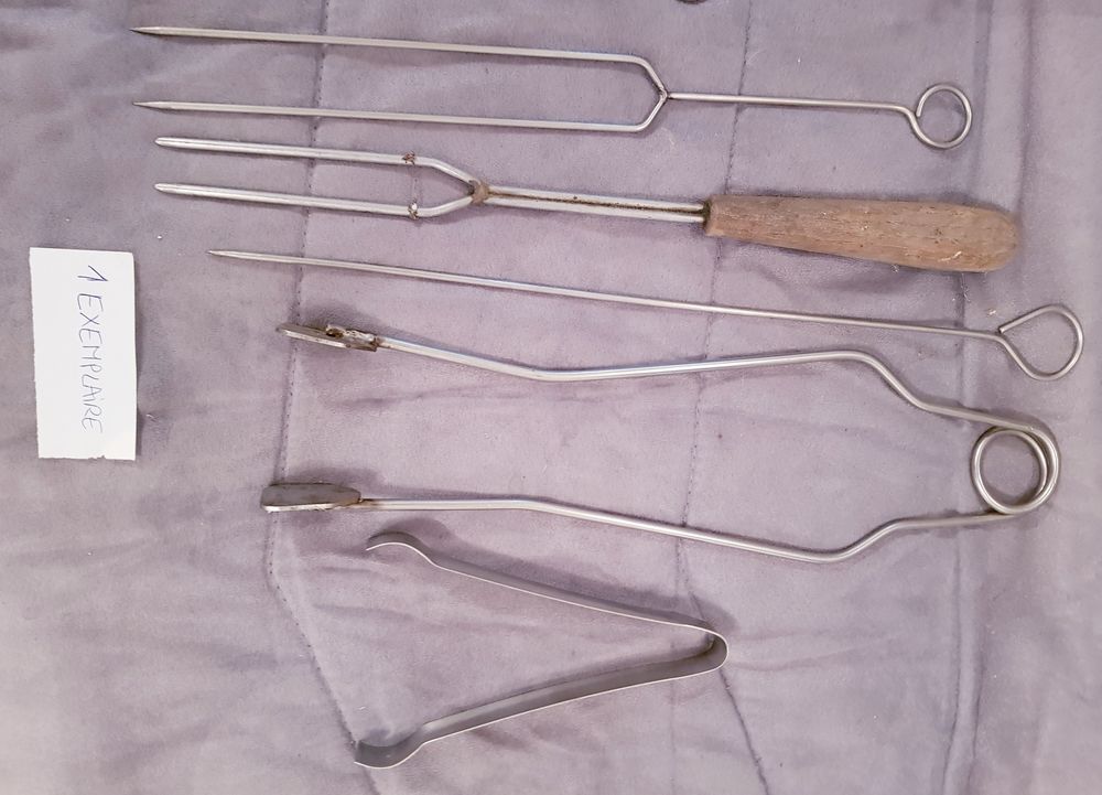 Ensemble, set pour barbecue, piques &agrave; brochettes et pinces
45 pi&egrave;ces au total Jardin