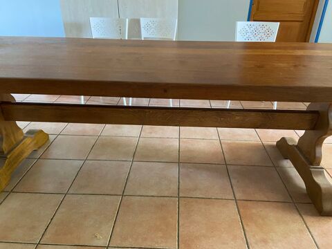 Belle table, monastre en chne massif 1300 Saint-Pierre-de-Chandieu (69)