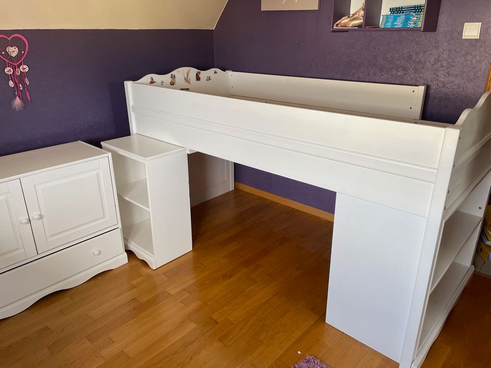 Lit enfant mi-hauteur (avec bureau et commode)
Mobilier enfants