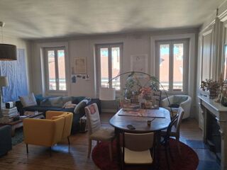  Investissement à vendre 6 pièces 174 m²