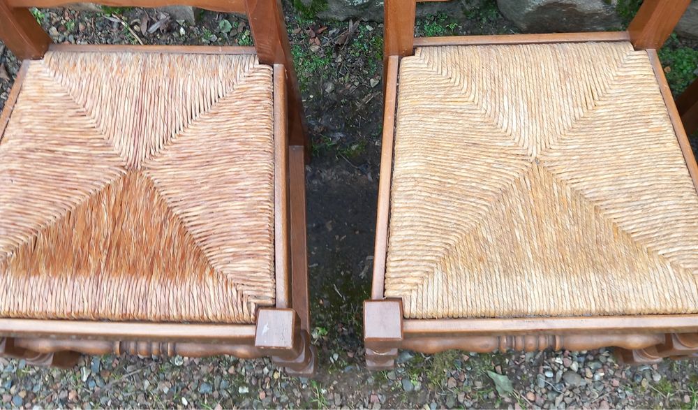 4 chaises rustiques
Meubles