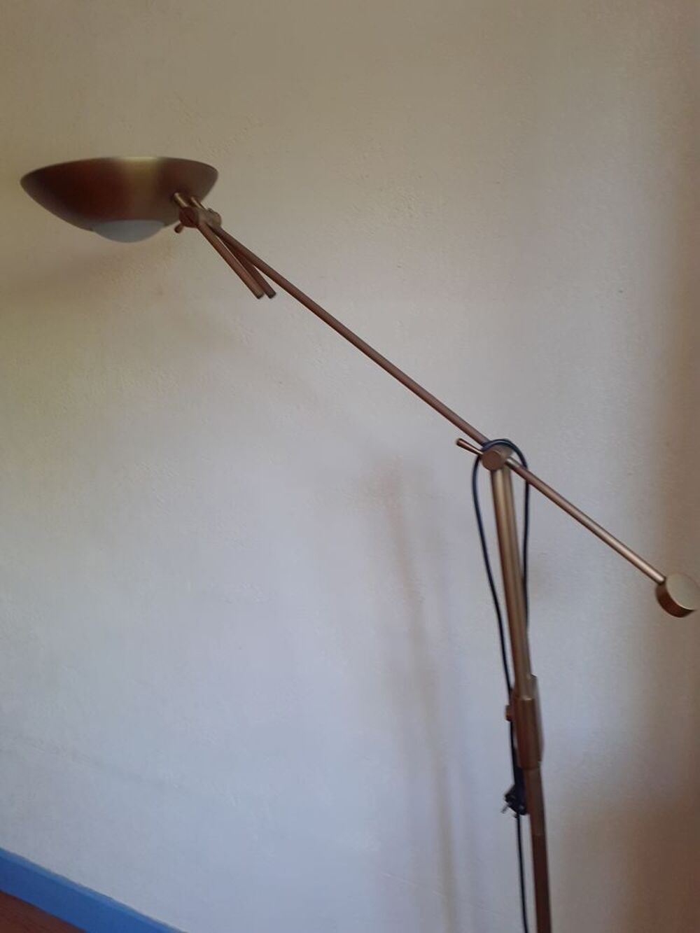 LAMPE ARTICULEE SUR PIEDS Décoration