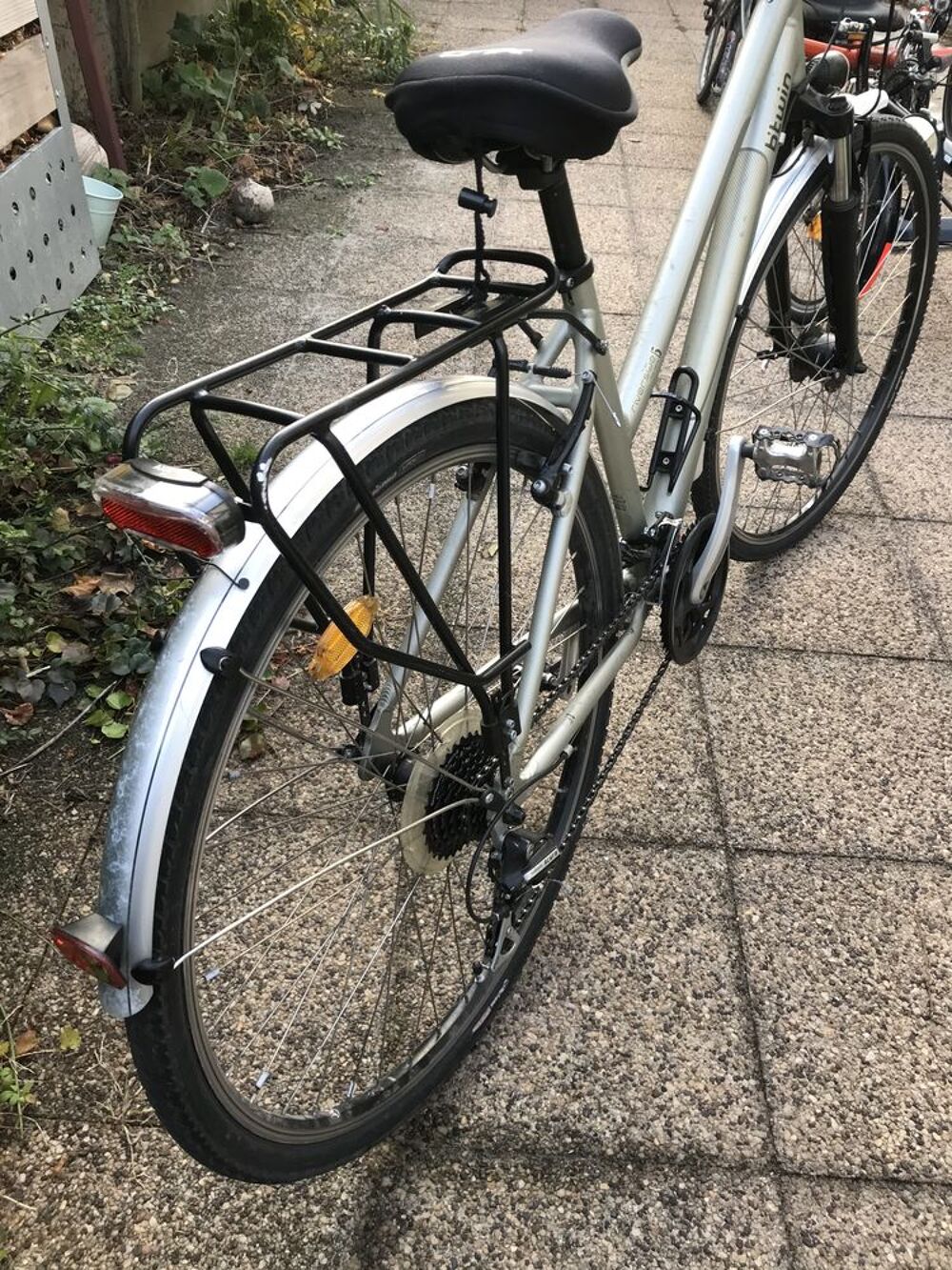V&eacute;lo femme en excellent &eacute;tat Vélos