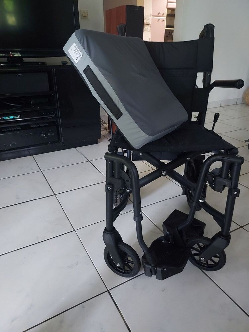 fauteuil roulant pliable Meubles